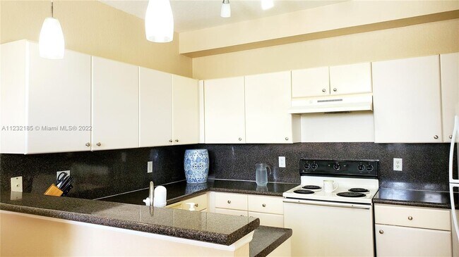 Building Photo - 4381 SW 160th Ave