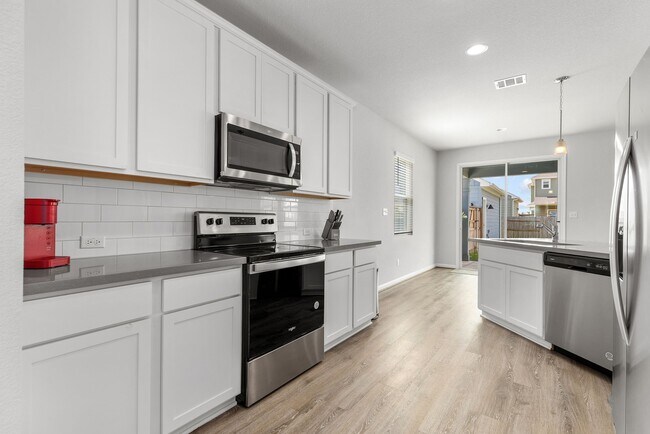 Building Photo - 313 Cherry Blossom Ln