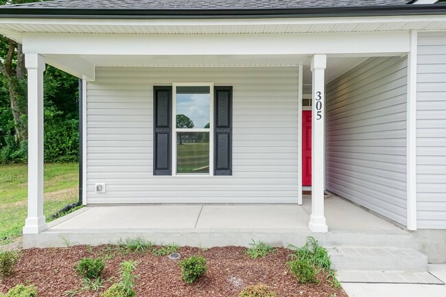 Building Photo - Brand New Three Bedroom Home!