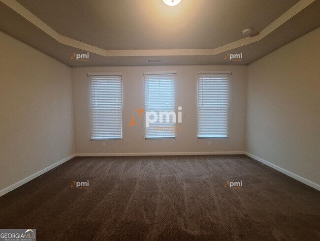 Building Photo - 3658 Madison St