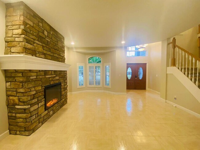 Building Photo - 3838 Regents Way