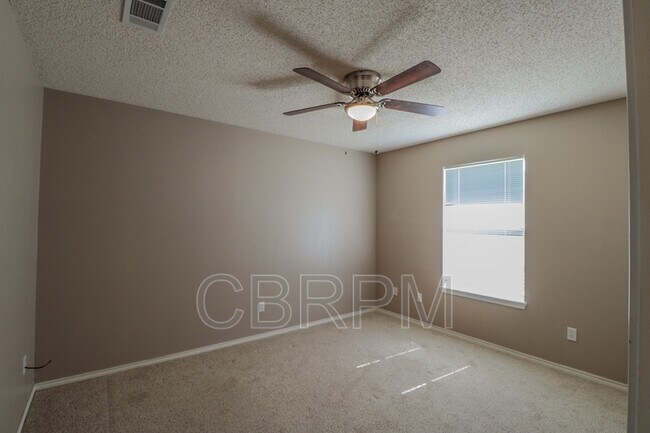 Building Photo - 6708 4th St