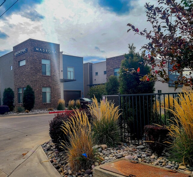 Primary Photo - Madrona Townhomes