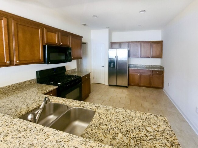 Building Photo - Brookstone Cottages @ Rae's Creek Condo