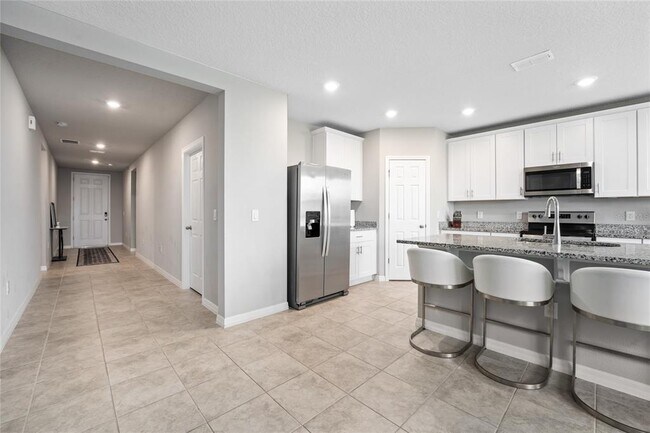 Building Photo - 3053 Cassidy Ln