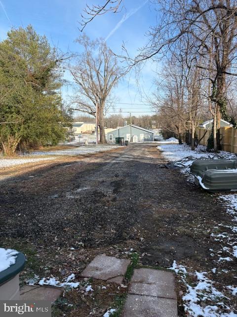 Building Photo - 308 N Main St