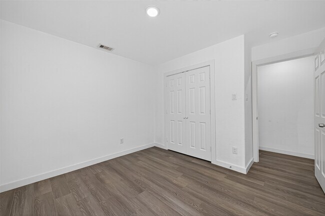 Building Photo - 9405 Madera Rd
