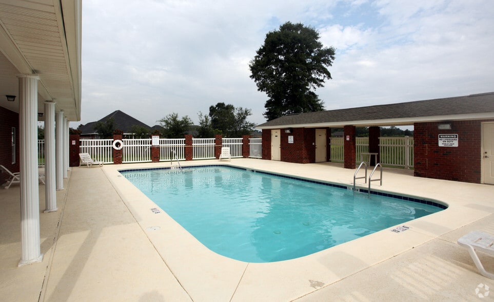 Building Photo - Inglewood Garden Homes