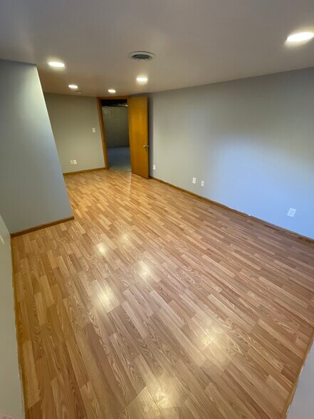 Building Photo - 217 Dotson Dr