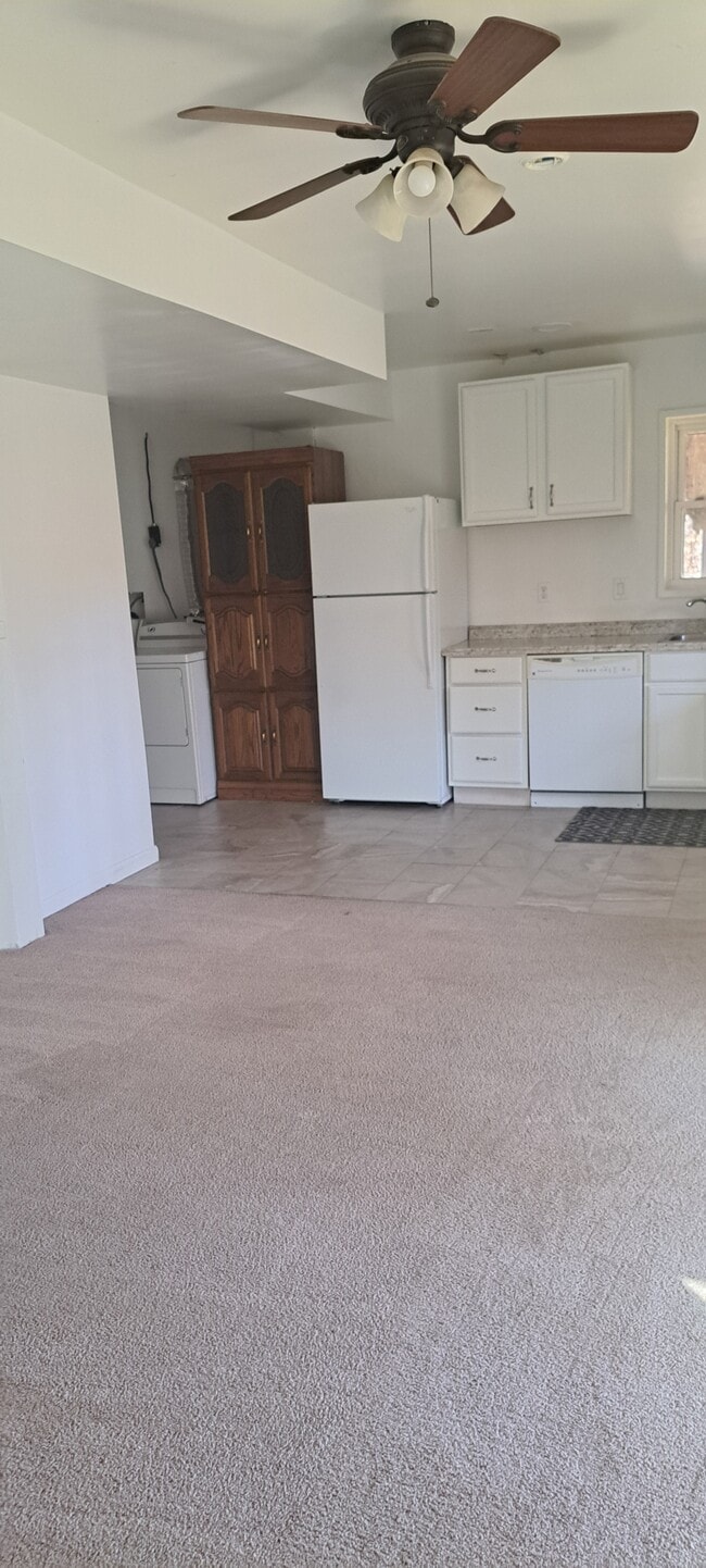 Building Photo - 102 Berwick Cir