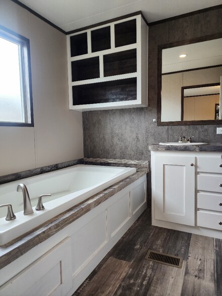 Building Photo - 1269 N Adkins Hill Rd