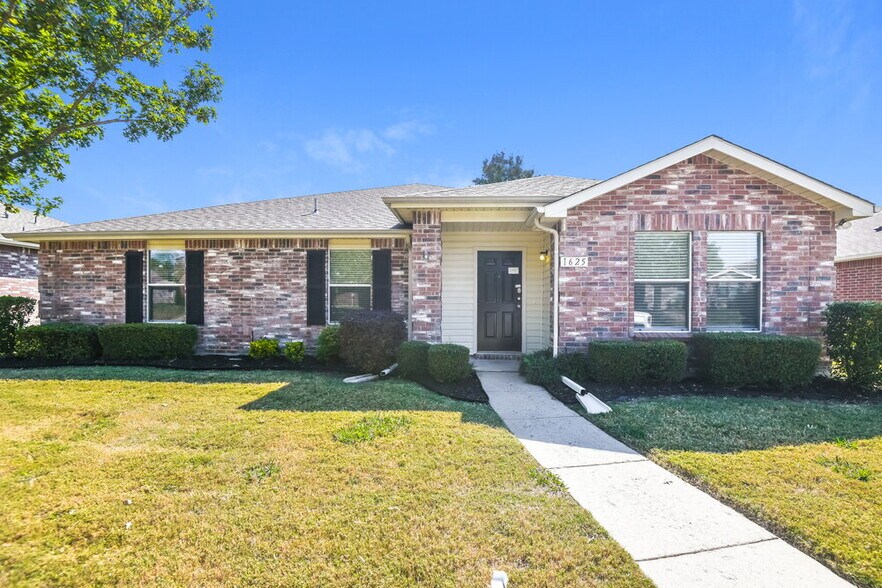 Primary Photo - 1625 Creekridge Ct