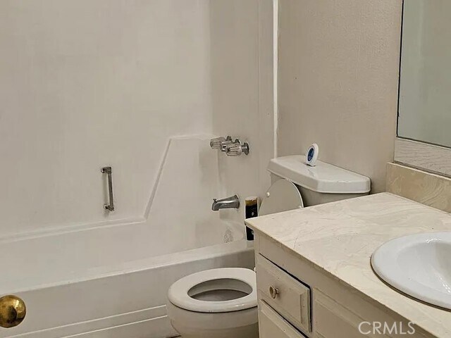 Building Photo - 7969 Pinehurst Dr