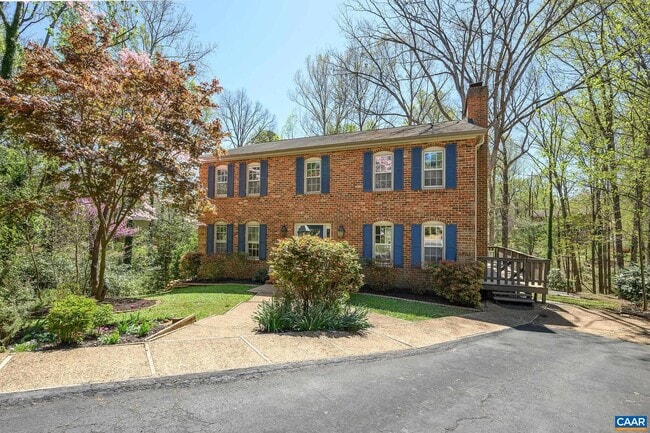 Building Photo - 104 Smithfield Ct