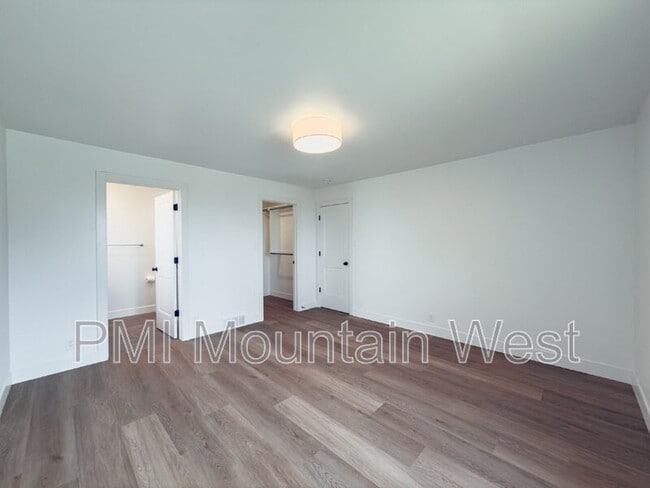 Building Photo - 345 S 850 E