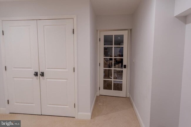 Building Photo - 308 Old Court House Rd NE