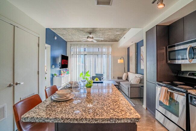 Building Photo - 914 N 4th St