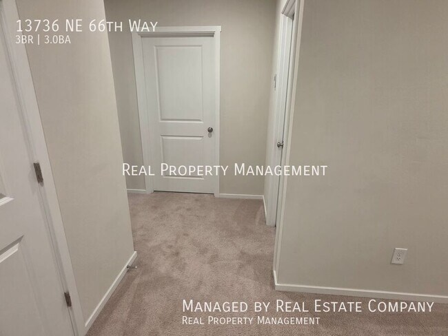 Building Photo - 13736 NE 66th Wy