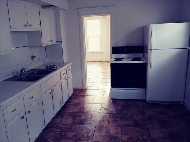 Building Photo - 91 Crocker Blvd