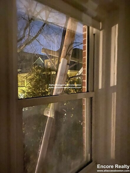 Building Photo - 163 Summer St