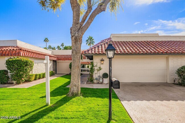 Building Photo - 5730 N Scottsdale Rd