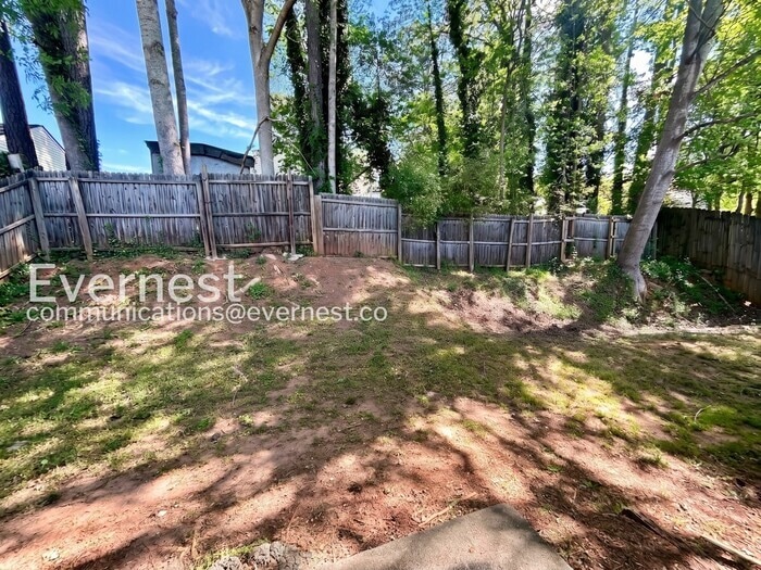 Building Photo - 1373 Mill Lake Cir