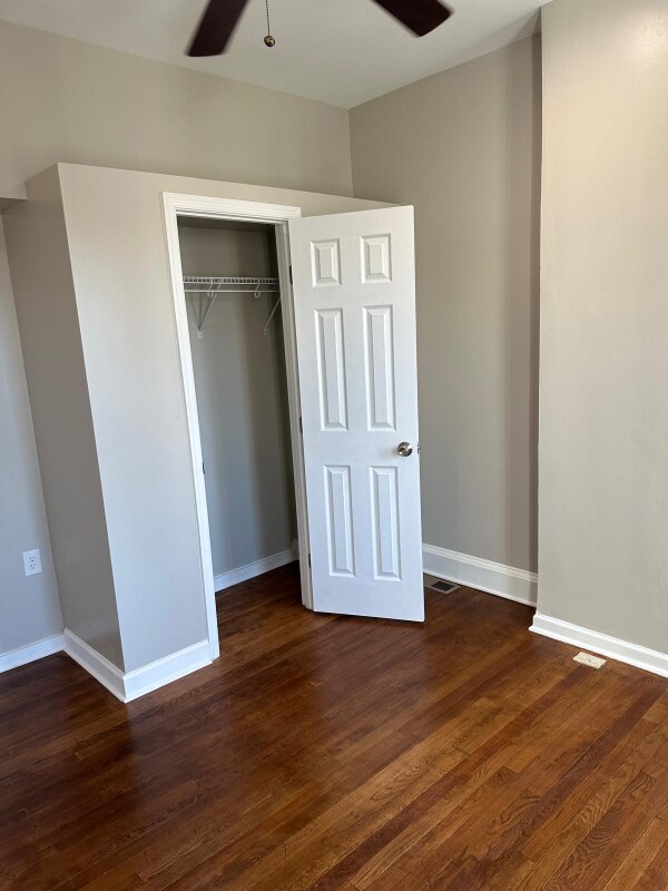 Building Photo - 1204W Cross St