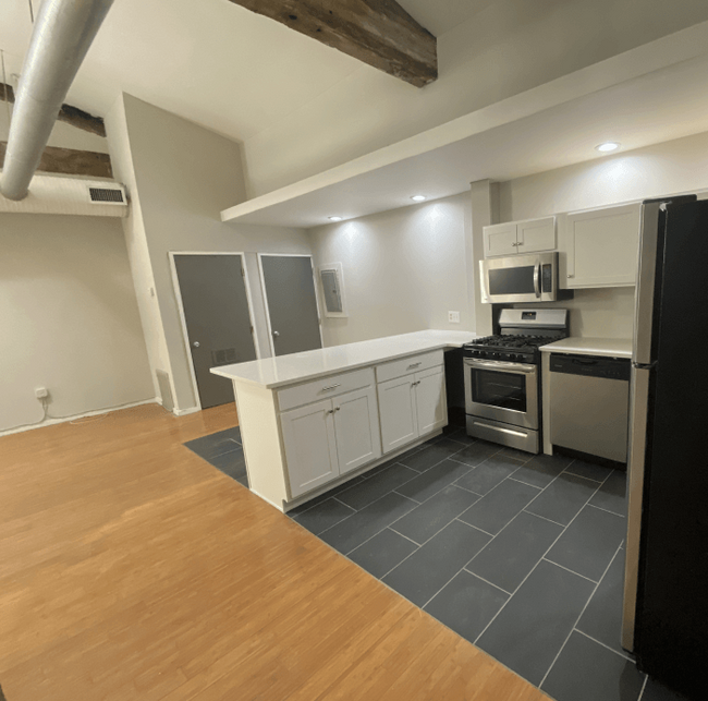 Floorplan - Bainbridge Lofts