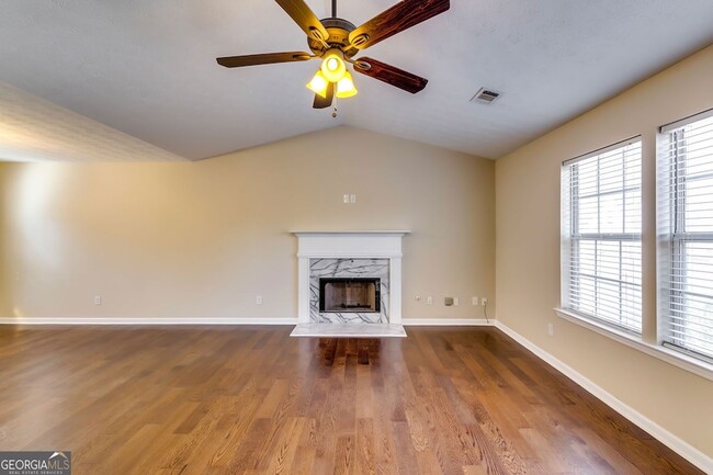 Building Photo - 2727 Manor Cove