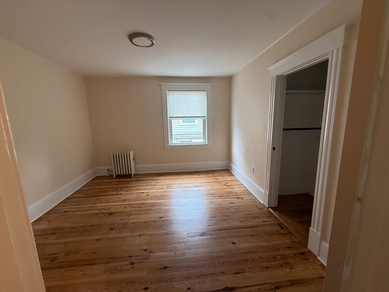 Building Photo - 38 Chickering St