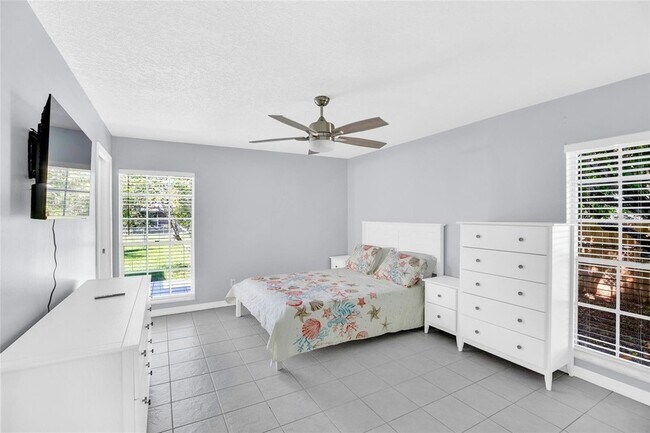 Building Photo - 175 22nd Ave