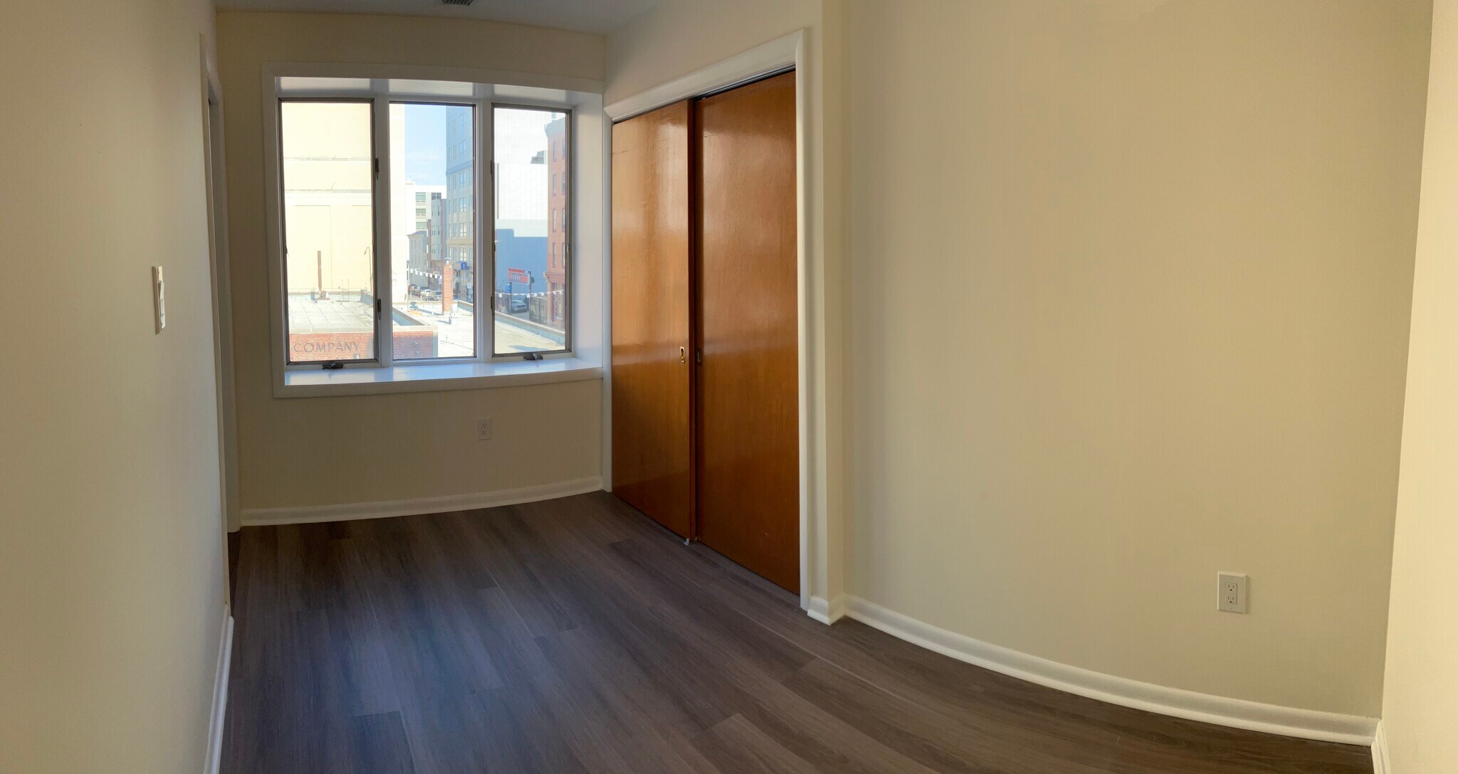 Building Photo - 136 N 10th St