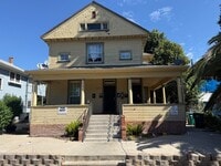 Building Photo - 327 E Acacia St