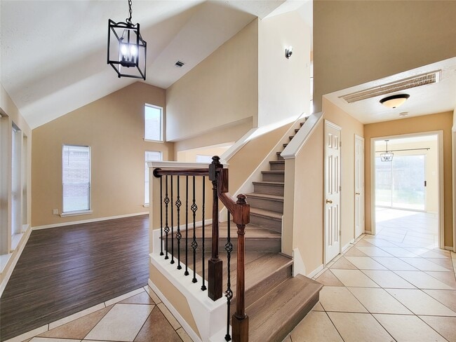 Building Photo - 4626 Jaymar Dr