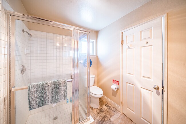 Building Photo - 714 Seacoast Dr