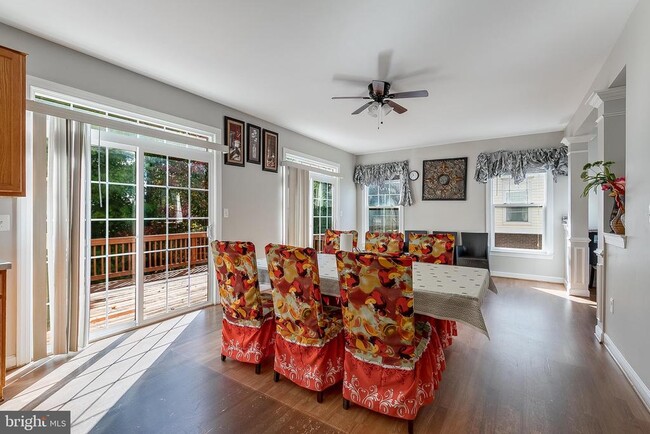 Building Photo - 8265 Glade Bank Dr