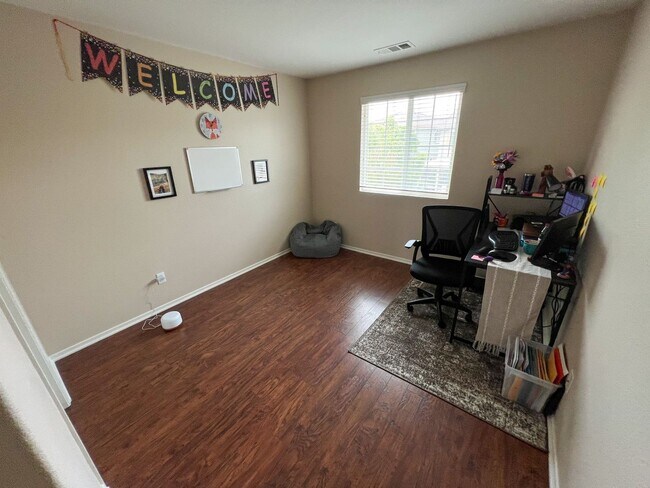 Building Photo - COMING SOON! Beautiful Redhawk home locate...