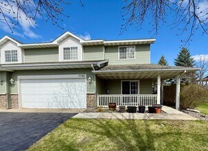 Building Photo - Lovely 3BR/3BA Otsego End Unit Townhome Available June!