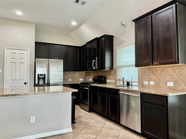 Building Photo - 28019 Canyon Wren Dr