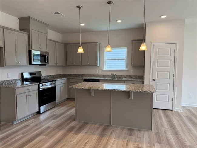 Building Photo - 24 Busby Dr