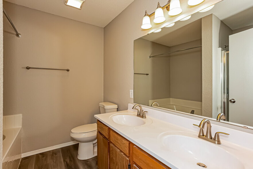 Building Photo - 6539 Townsend Way