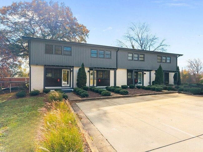 Building Photo - 1616 Boyer St