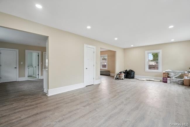 Building Photo - 1030 Glen Cove Ave