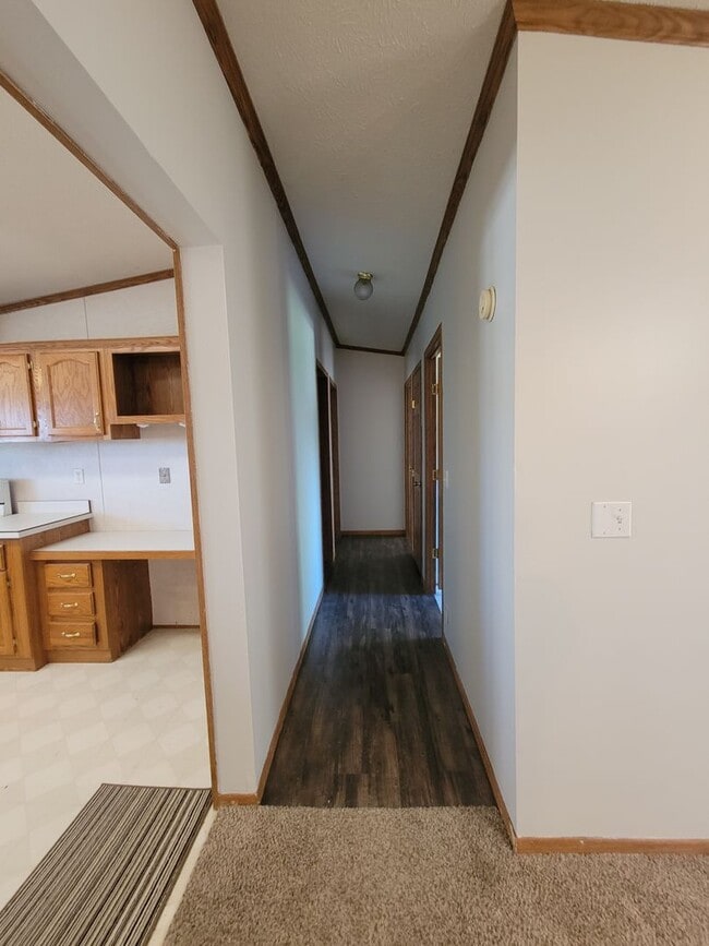 Building Photo - Large 3 bedroom in Oakwood
