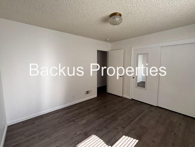 Building Photo - Wonderful Three bedroom Home in Greenfield