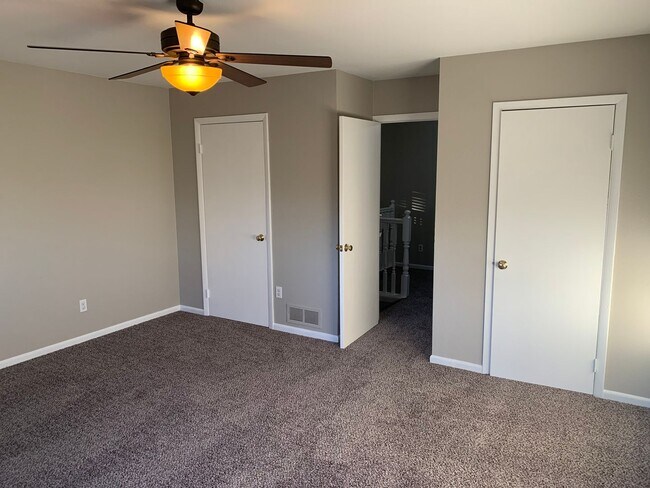 Building Photo - Stunning 4 Bed / 2 Bath Home in the Heart ...