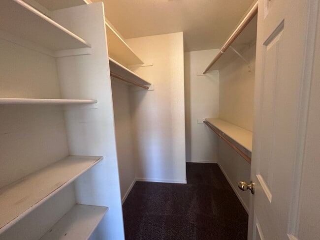 Building Photo - 2 BR 2Ba Home with YARD, Garage, close to Hwy 95 Fort Mohave