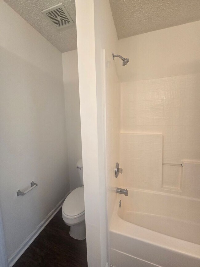 Building Photo - Savannah 2 Bed Townhome for Rent