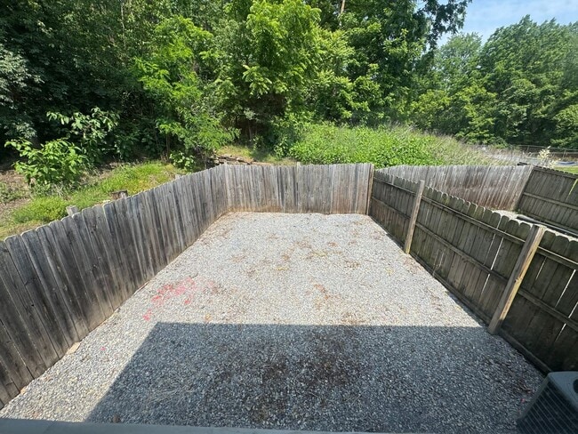 Building Photo - 2127 Hollins Rd NE