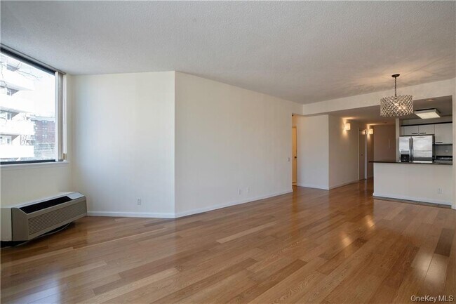 Building Photo - 50 E Hartsdale Ave